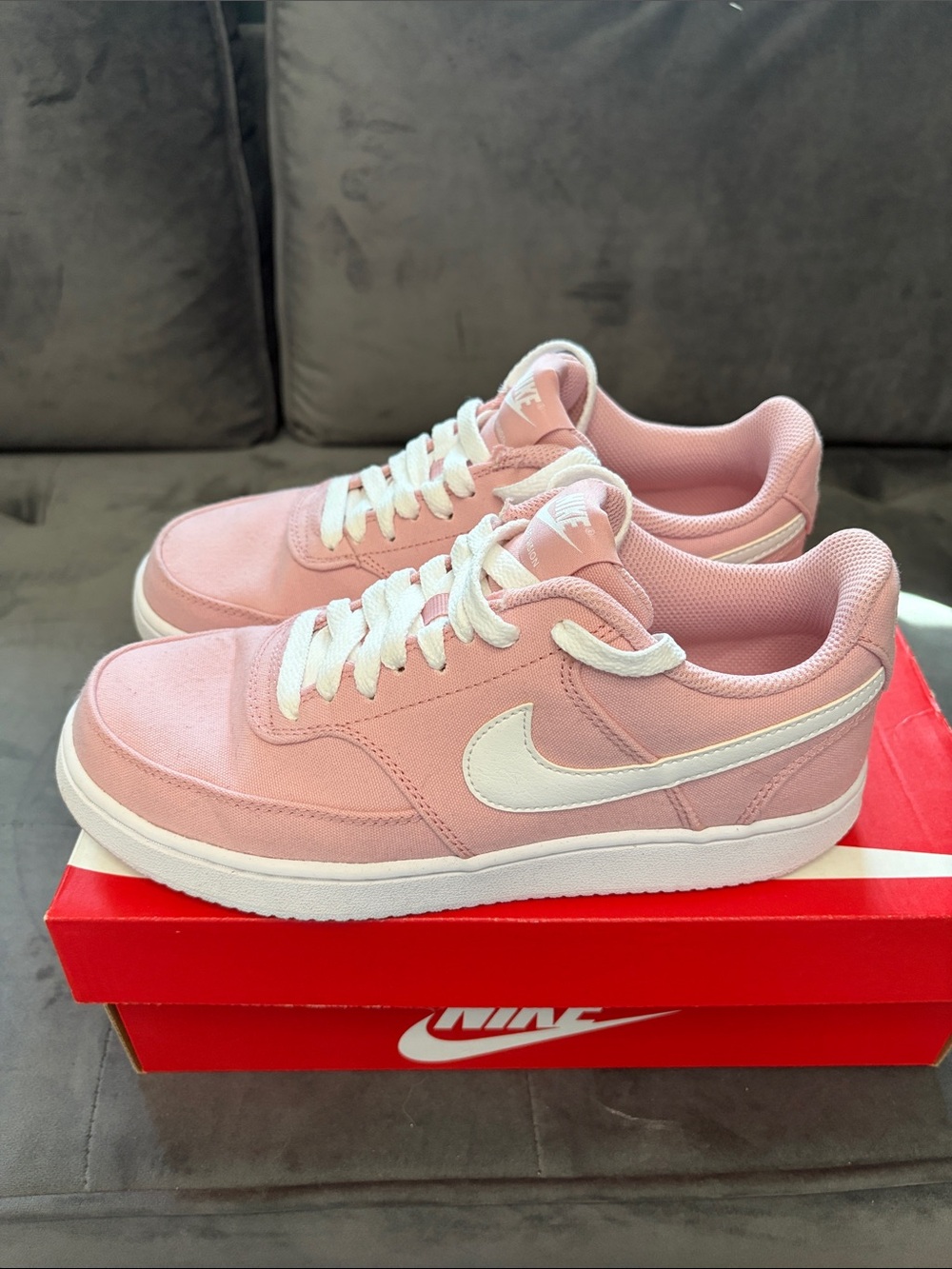 Nike Women’s Pink Low-Top Court Sneakers - Picture 4 of 6